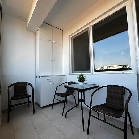 Skopje Stay Apartment Daire *